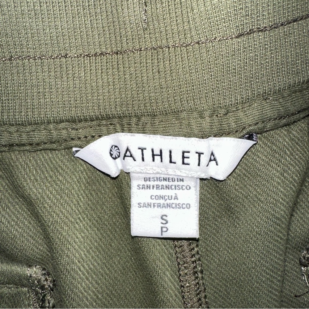 Athleta Women’s Aspen Olive Farallon Weekender Snap Ankle Pants- Size Small - Picture 2 of 16